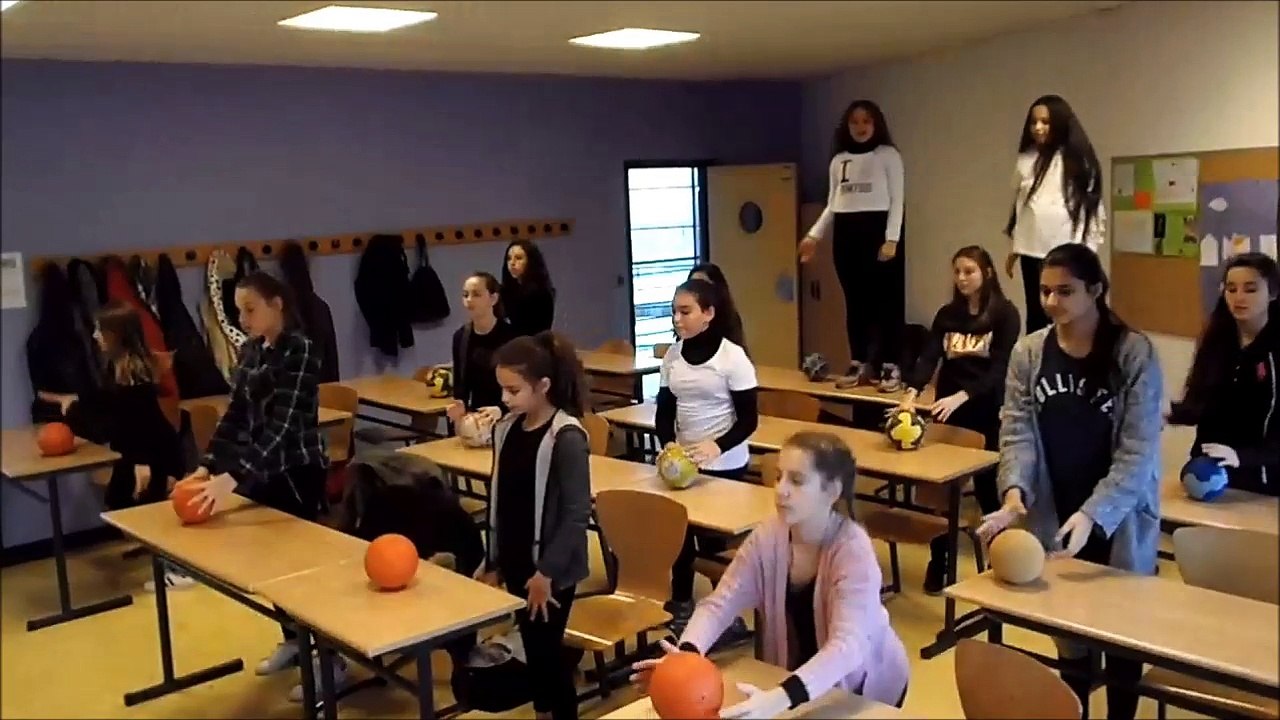 Concours FLASHMOB UNSS championnat du monde de HANDBALL 2017 + AS Collège Maurice Utrillo Montmagny (95)