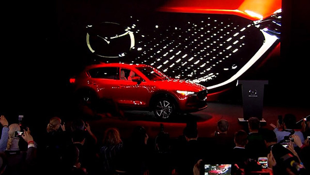 Mazda in Los Angeles 2016 mit dem neuen CX-5