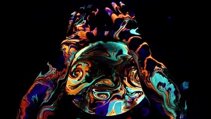 Artist Creates Mesmerizing Marbled Body Paint