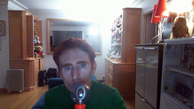 Wiwi égratigne que fait la vie de Vanessa Paradis