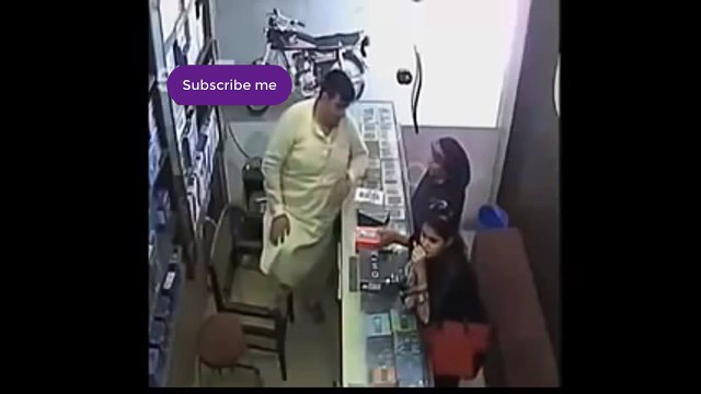 Maa aor Beti ny aisi chori ki k kisi ko pata bhi na chala