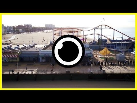 Snapchat Spectacles Drop in Santa Monica Draws a Crowd