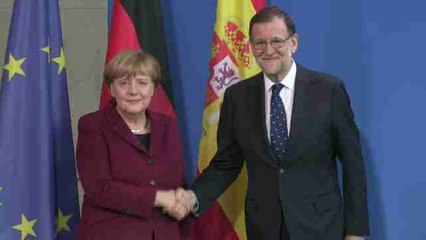 Merkel respalda las políticas de Rajoy y elogia la "senda positiva" de España
