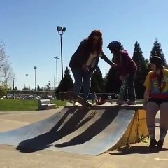 Смотрите, детки, как мама может!