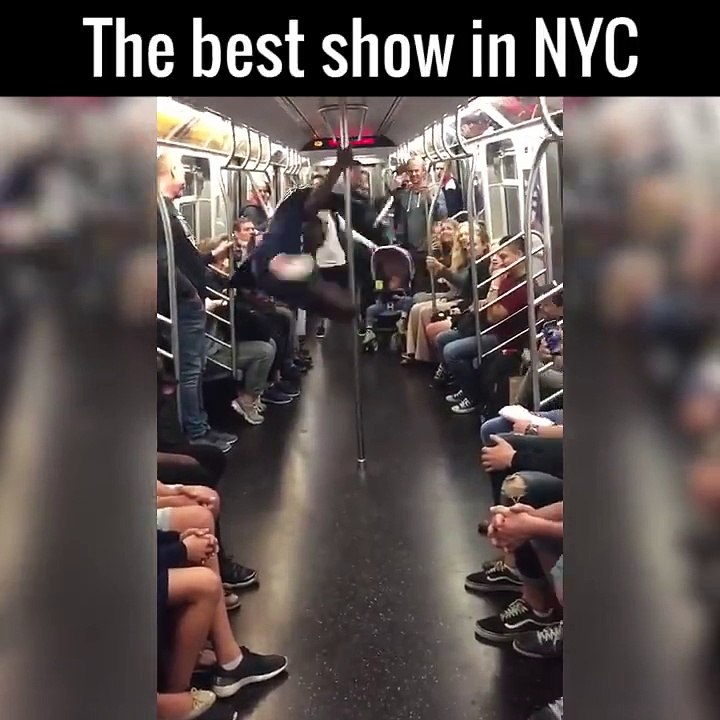 Ce qu'ils font avec les barres de métro est complètement fou