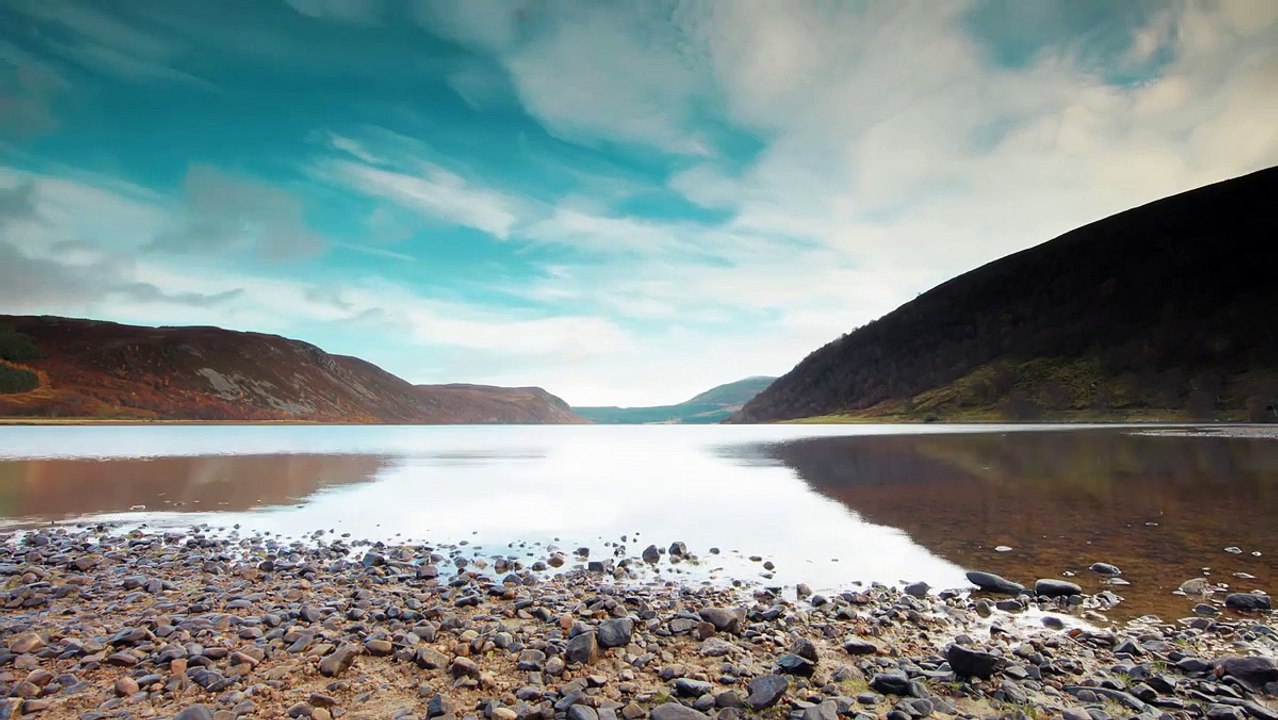 Mercedes-Benz goes from coast to coast - without roads