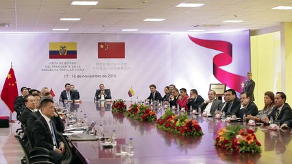 Ecuador inaugura planta hidroeléctrica financiada por China