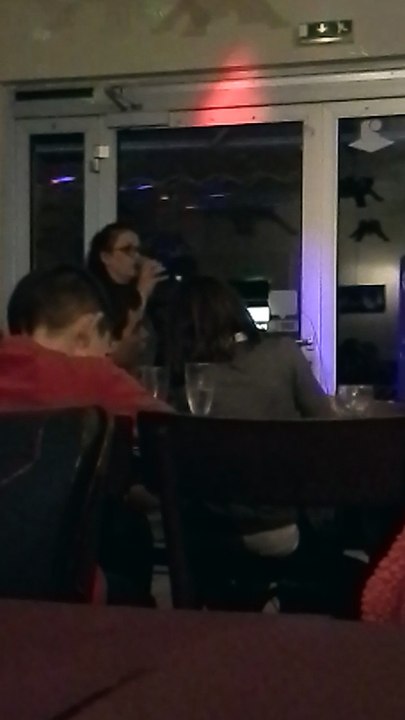 Tu trouveras de natasha st pier chanté par Karine au petit paris.