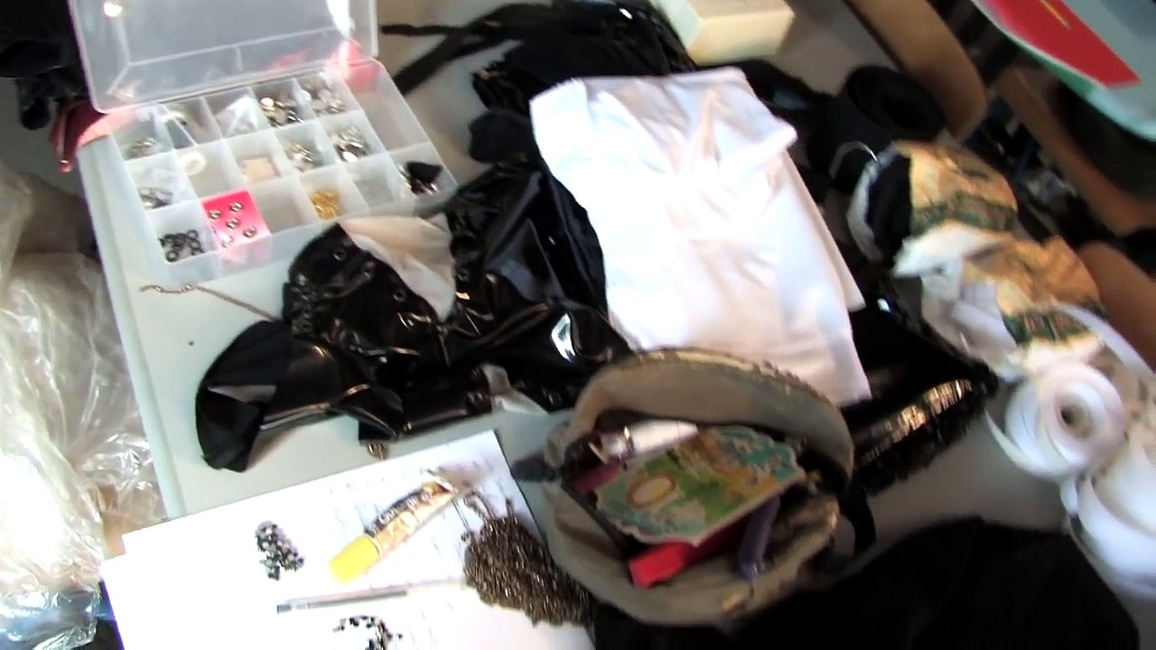 Lady Gaga - Dance in the Dark - Behind the Scenes (HD)