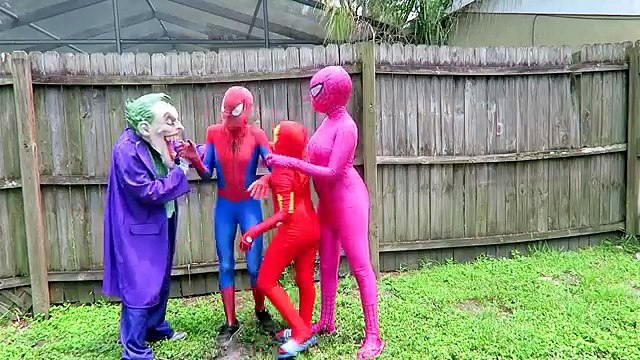 Spiderman vs Joker vs Pink Spidergirl vs Iron Man - Bubble Gum Angry Bird Disaster! - Fun Superhero
