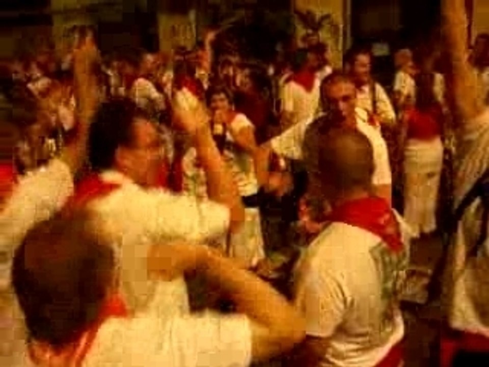 danse dans les rues de bayonne