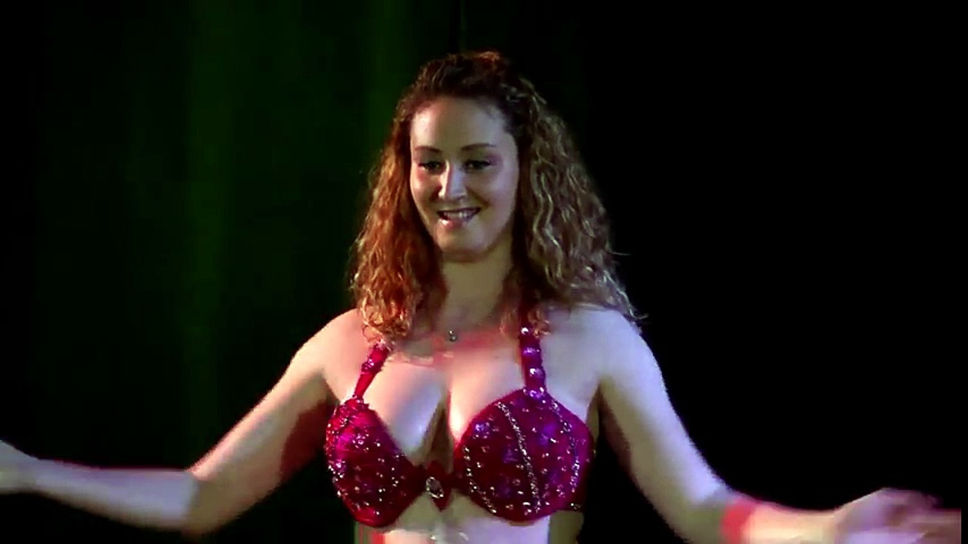 مش صافيناز .رقص شرقي مصري .Hot Belly Dance (71)