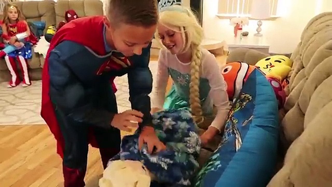 BABY Frozen Elsa With Poop Bad BABY SPIDERMAN vs JOKER Prank Wonder Woman Superman Spidergirl