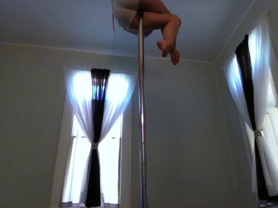 Tara Pole Workout