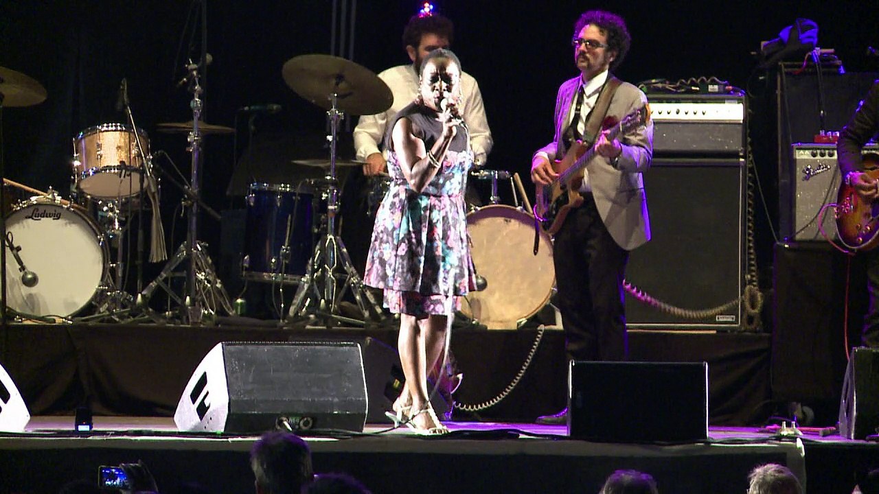 Cantora Sharon Jones morre aos 60 anos