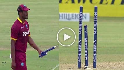 Carlos Brathwaite breaks stumps into two pieces