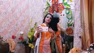 Pakistani Girls Ki selfiyaan hahaha very funny clip 2017