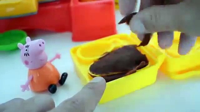 Pig George e Familia Peppa Pig e massinha De Modelar Play doh Comidinhas!!! Em Portugues Tototoykids