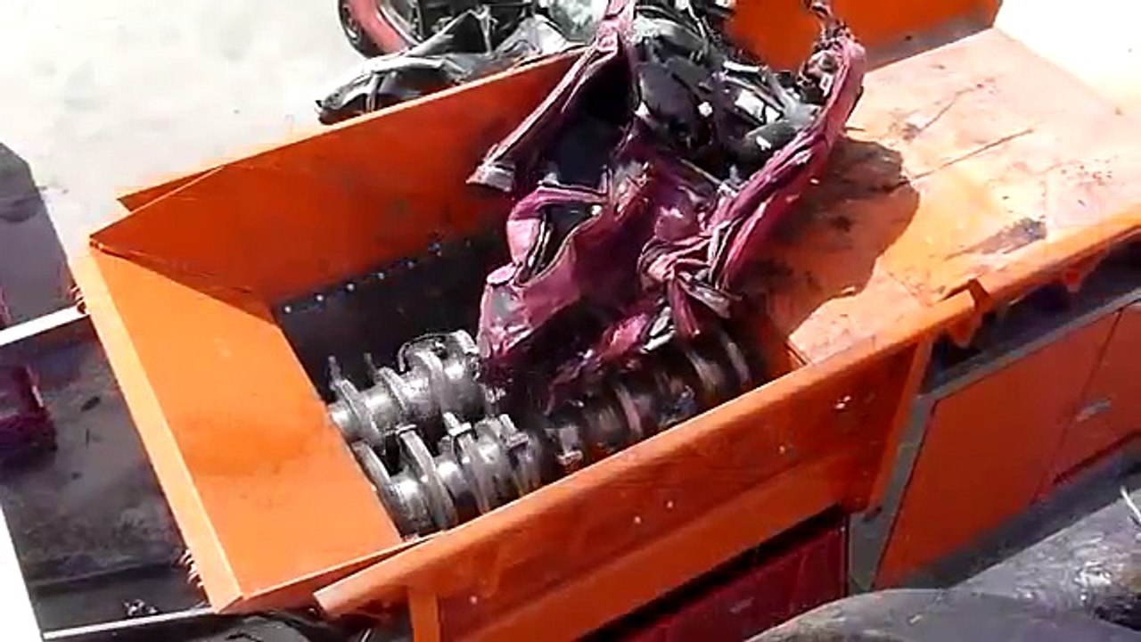 MACHINE DESTROYS EVERYTHING