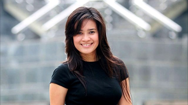 Ike Nurjanah Senyum dan Hatimu