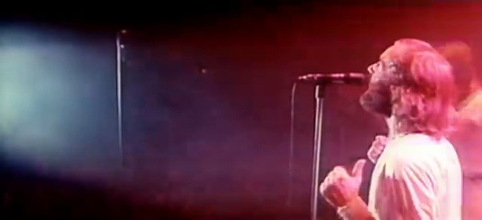 Genesis - Supper's Ready - REMASTERED (ending, live 1976)