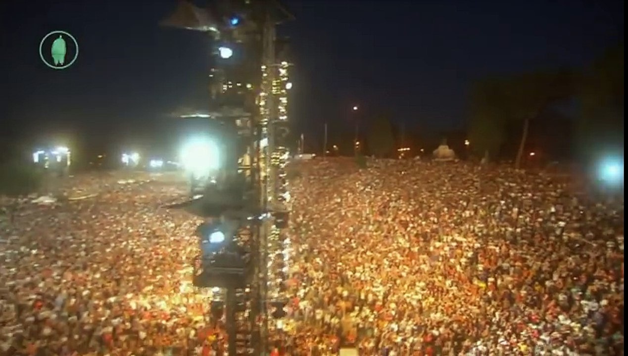 Genesis - Duke's Intro Behind The Lines, Duke's End, Turn It On Again (When in Rome 2007)