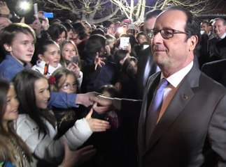 François Hollande félicite l'école d'Ayguesvives