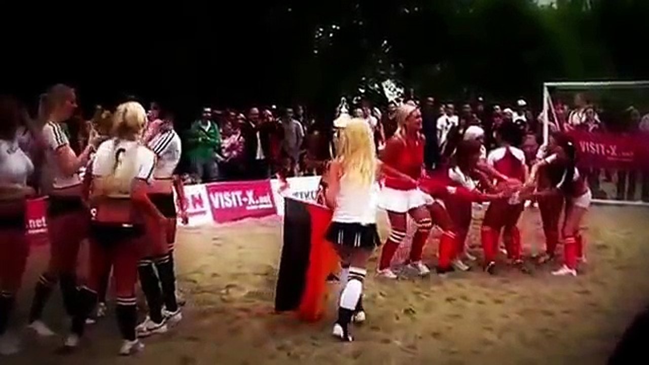Sexy Football Funny Moments 2016 - Football Women Sexiest ever