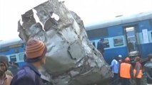 مقتل 60 شخصا في انحراق قطار عن مساره شمال الهند