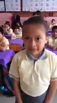 Öğretmen Be! Öğrencileri ile Çarkıfelek İsimli Bilgi Oyunu Oynayan Muhteşem Öğretmen