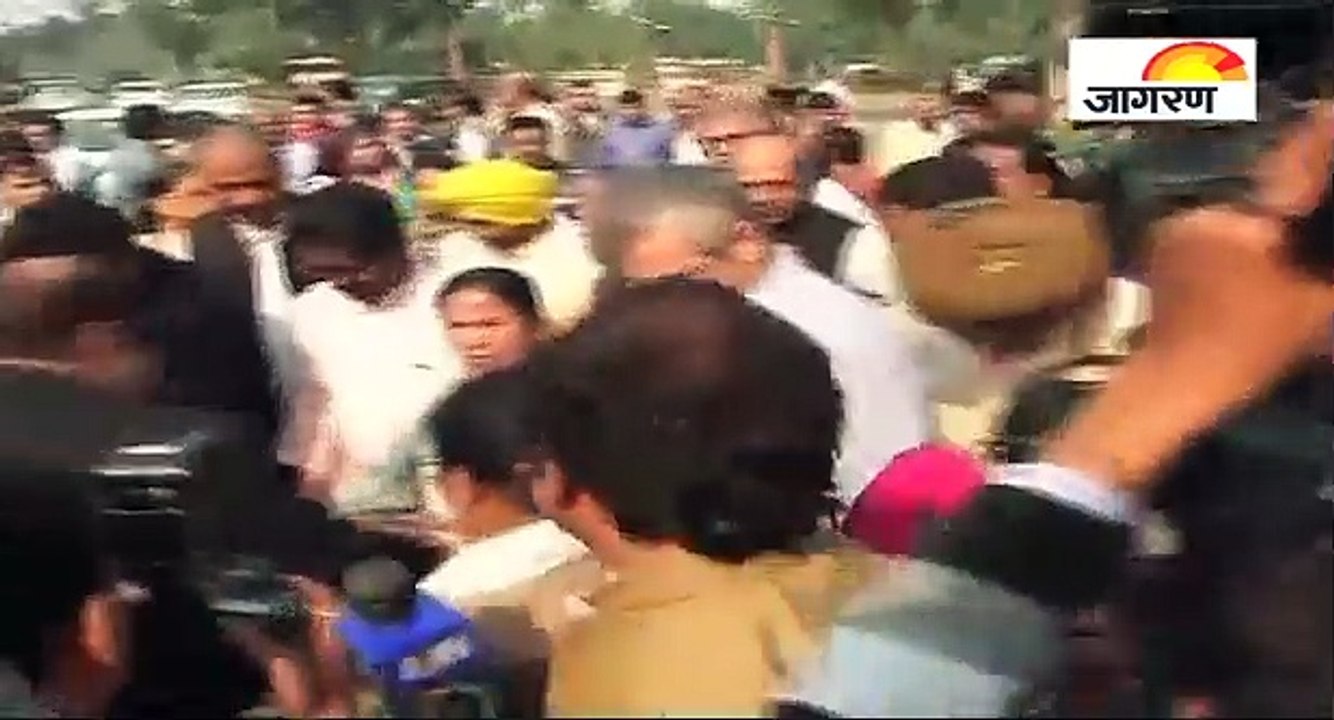 नोटबंदी: जागरण के सर्वे में 85% देश की जनता PM मोदी के साथ