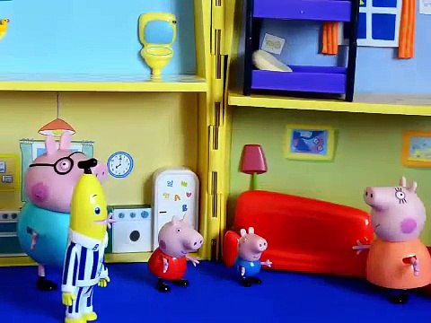 NEW Peppa Pig Full Episode Play Doh Sleep Over Bananas in pajamas Daddy pig Mammy pig