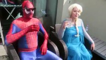 SPIDERMAN & FROZEN ELSA LOSES THEIR HEAD! w/ Pink Spidergirl Joker & Maleficent Hulk Candy Superhero