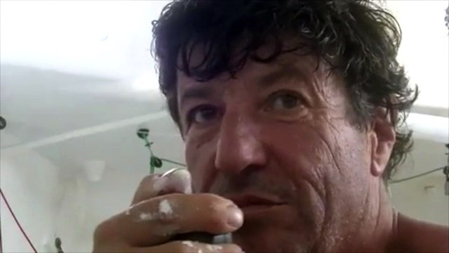 J15 : Échanges VHF entre Jean Le Cam et Jean-Pierre Dick / Vendée Globe