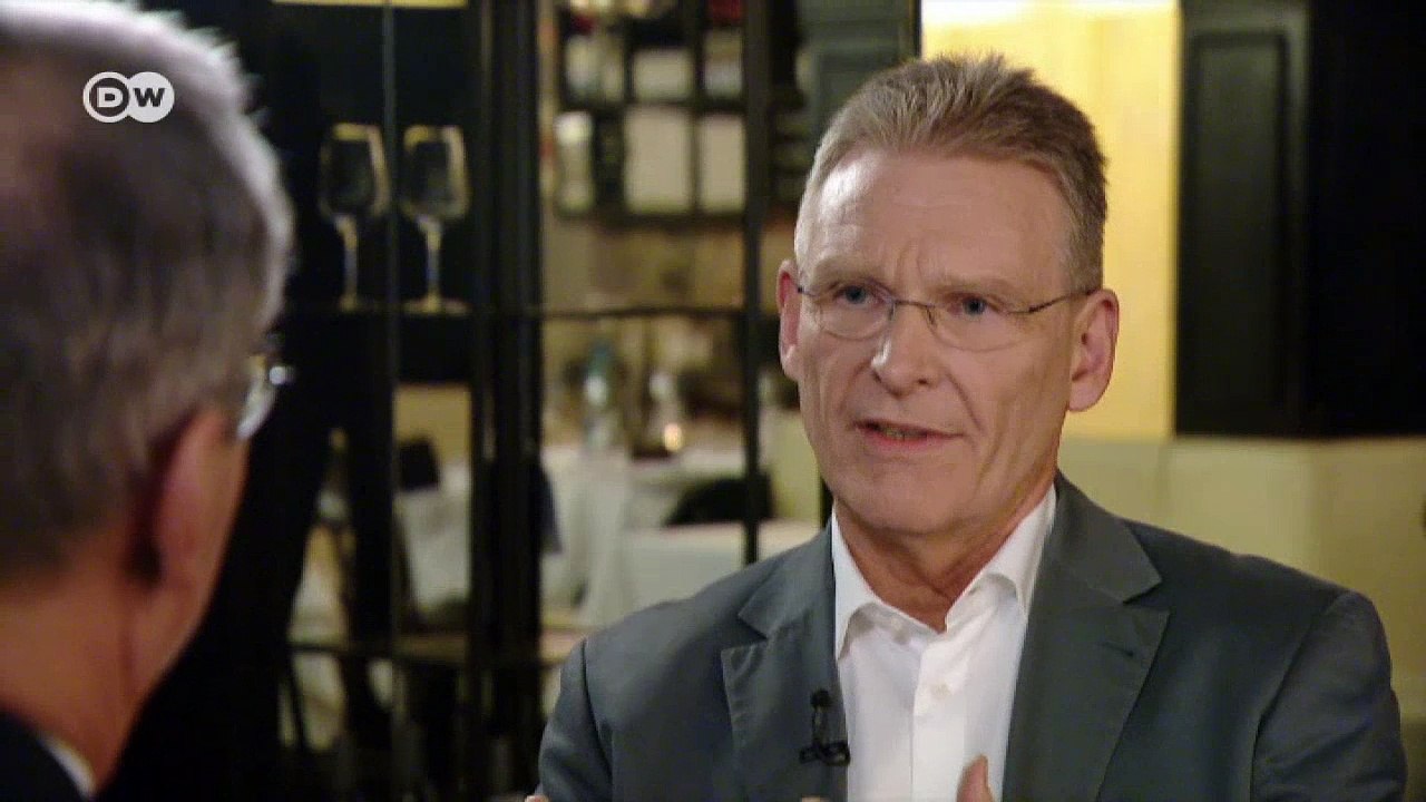 Trump und Putin: Bald beste Kumpel? | DW Interview