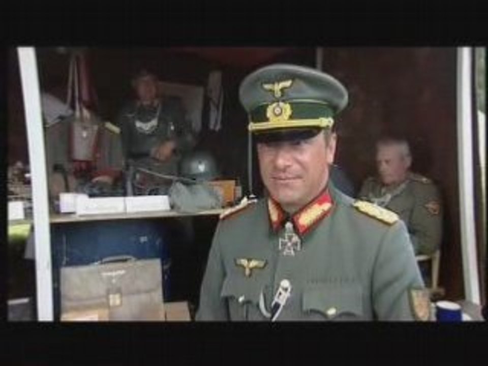 WEEKEND NAZIS 1