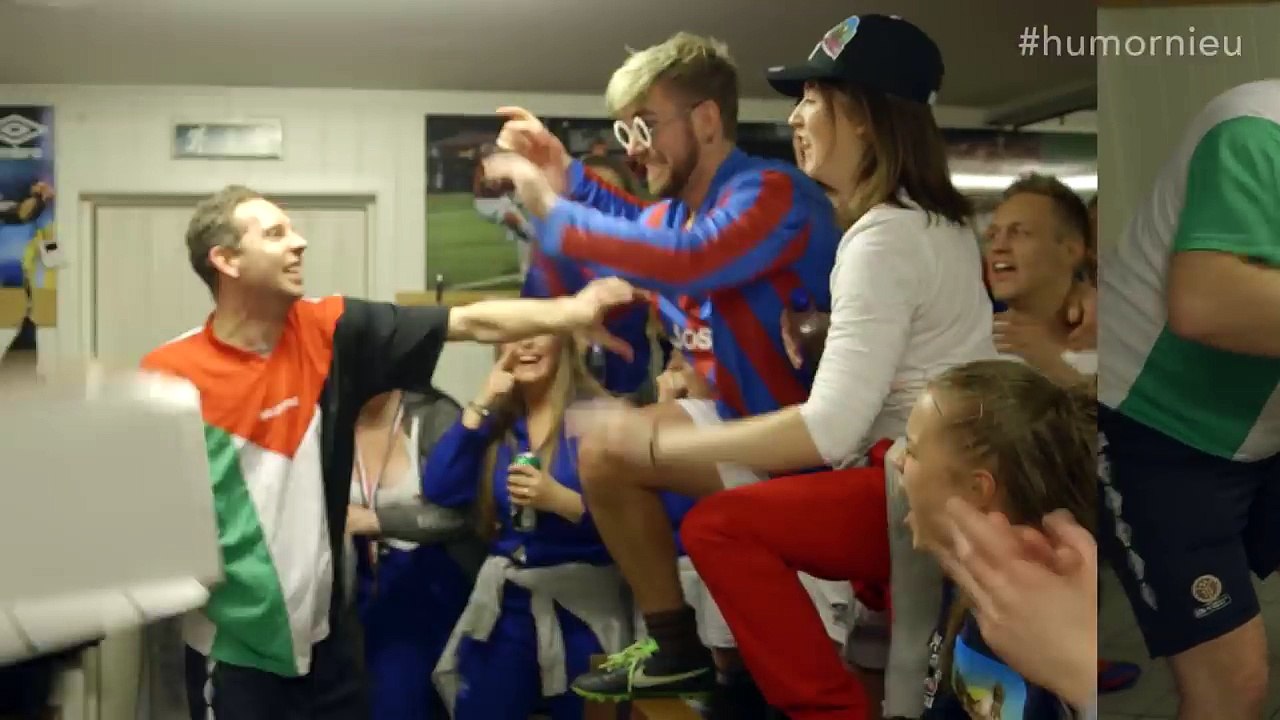 Match de foot où les joueurs sont totalement bourrés