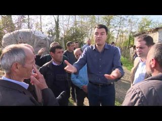 Basha me banorët e Sukthit - Top Channel Albania - News - Lajme