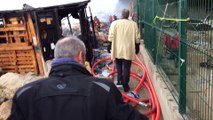 Marseille : un incendie dans le camp de Roms à Cap Pinède