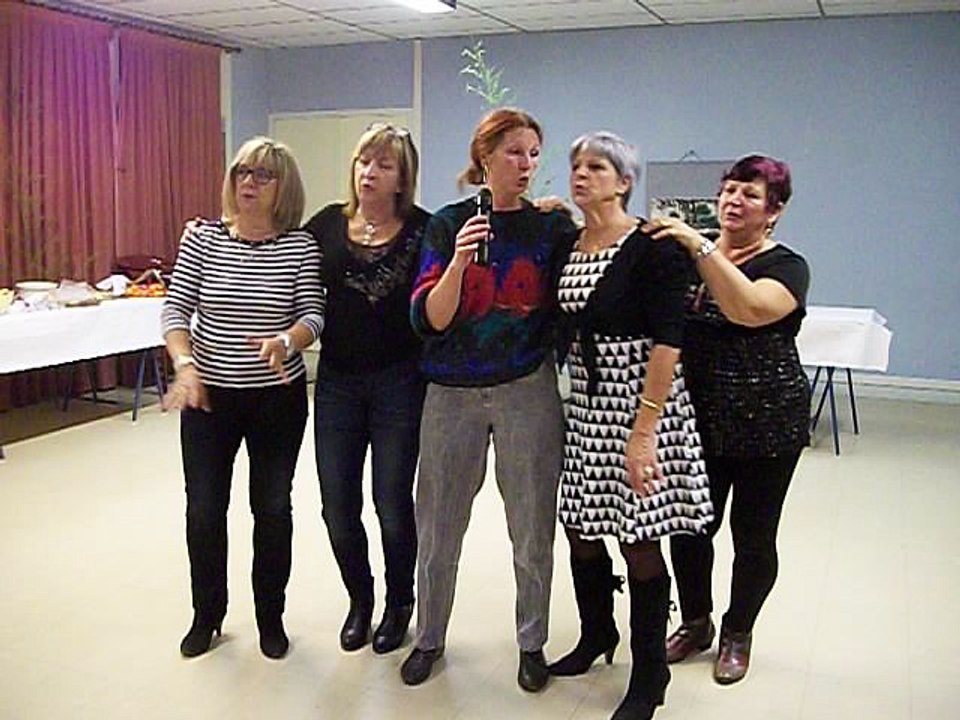 SOIREE KARAOKE ET BEAUJOLAIS du 18 Nov 16 DES OLD FRIENDS' DE ST BENOIT DE CARMAUX - ALINE