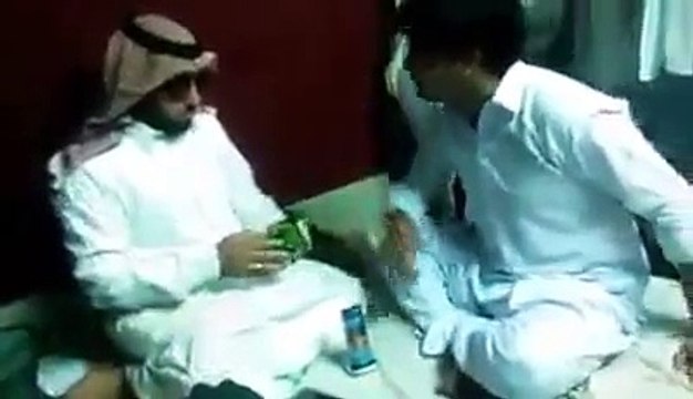 گرما گرم ویڈٖیو دیکھے مزہ نہ آئے تو پیسے واپس