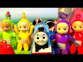 The Teletubbies and Thomas The Train go to the Sky High Bridge Jump for some FUN