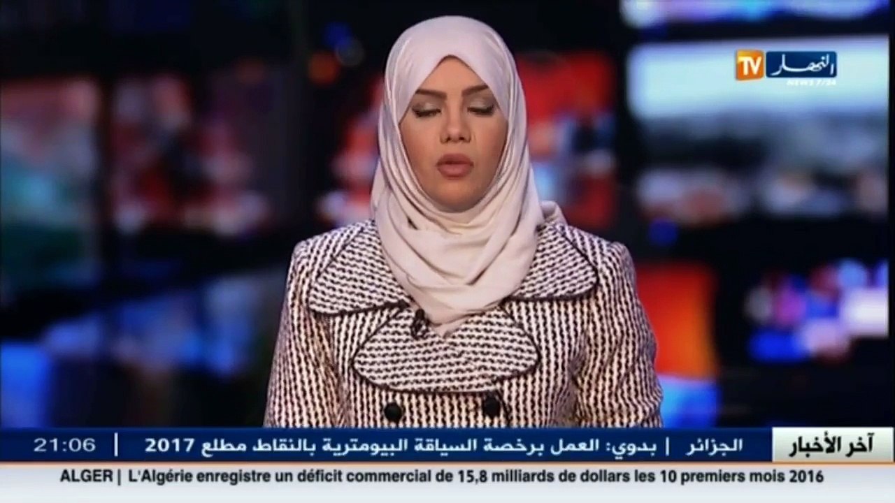 عمرة 1438هـ  الوكالات تباشر نقل جوازات سفر المعتمرين إلى الديوان للتأشير عليها