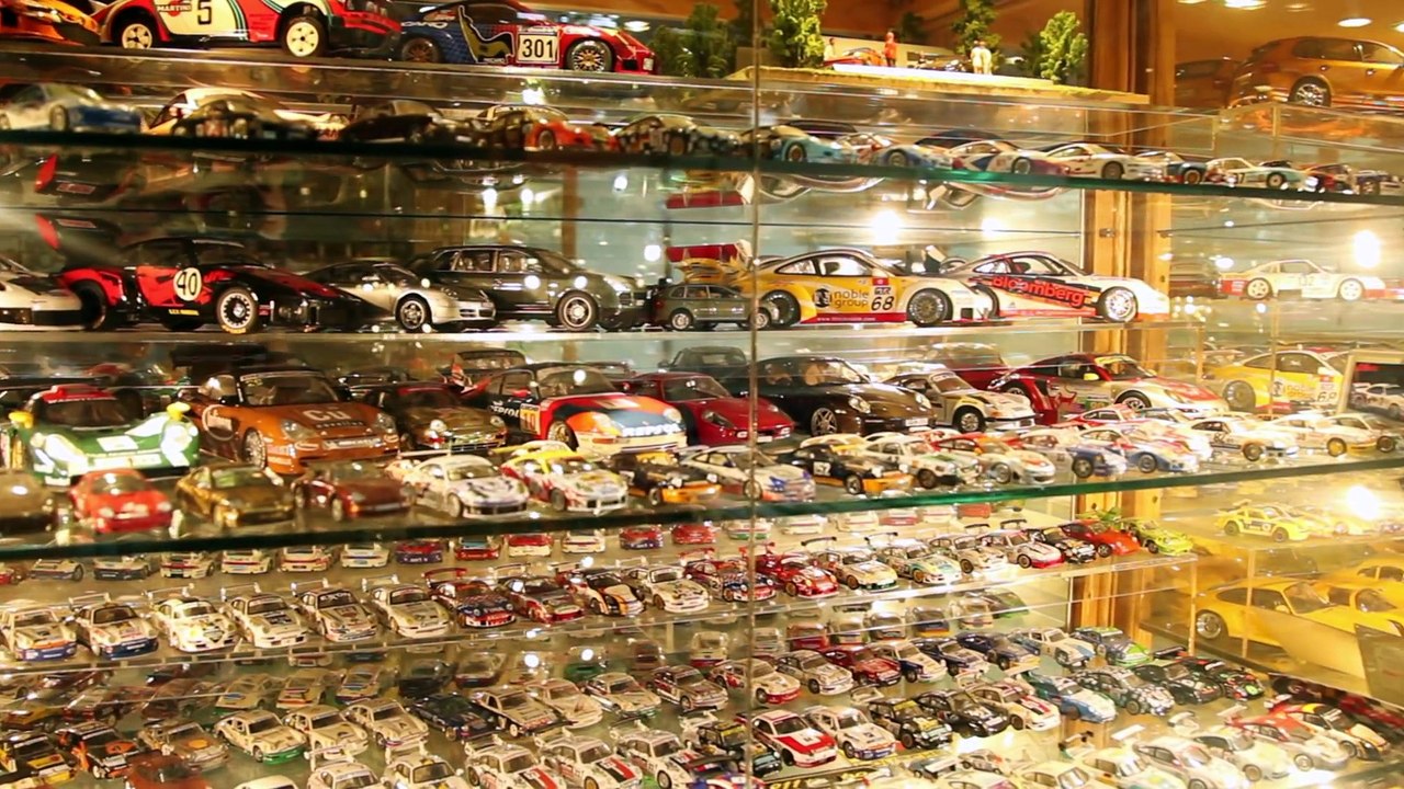 Cet homme a créé et possède 38000 maquettes de voitures ! Sacré collectionneur