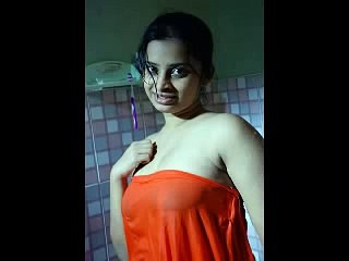 நான் ஒரு ITEM என்று ஒத்து கொள்ளும் பெண்