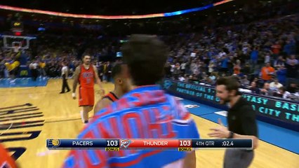 Russell Westbrook marque un 3 points pour aller en prolongations
