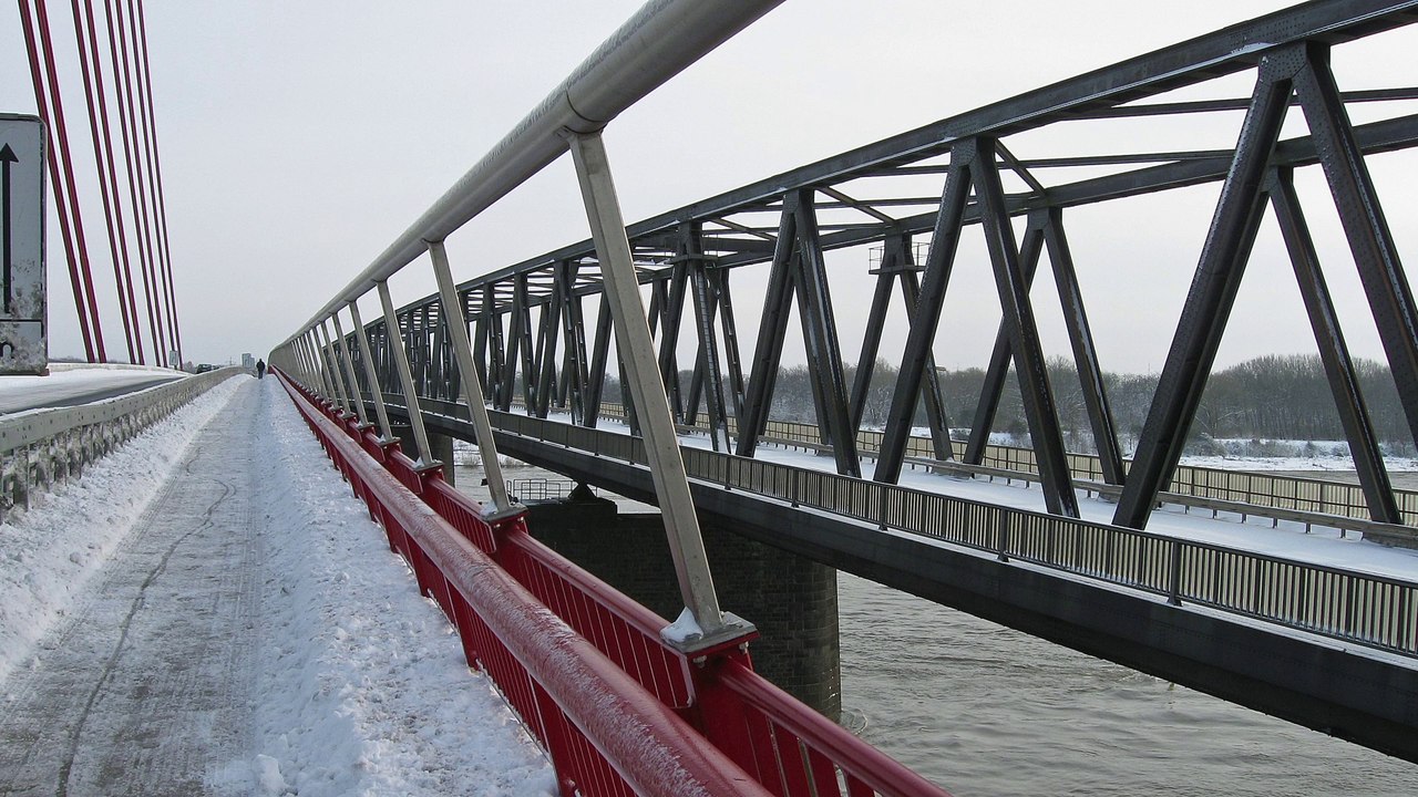WESEL Rheinbrücke Wesel und Niederrheinbrücke Wesel 1080p Teil 7
