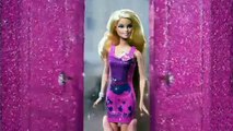 Barbie en Francais - Atelier couleurs et styles - Poupée Publicité