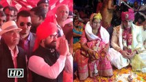 Aamir Khan attends Geeta Phogat's WEDDING | Watch Video
