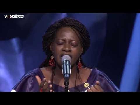 Marthe chante Je serai là aux auditions à l'aveugle | The Voice Afrique francophone 2016